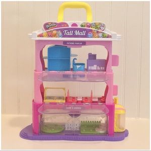 Shopkins Tall Mall 200+ Shopkins & accessories